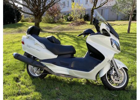  SUZUKI BURGMAN 650 EXECUTIVE ABS – Financement possible de 12 à 60 mois !