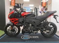 ????Aprilia Tuono 125 rouge – 1 100  de réduction – Financement possible : 84/mois sur 48 mois????