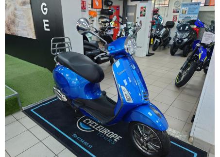 VESPA PRIMAVERA 125 S Bleu en PROMO!!